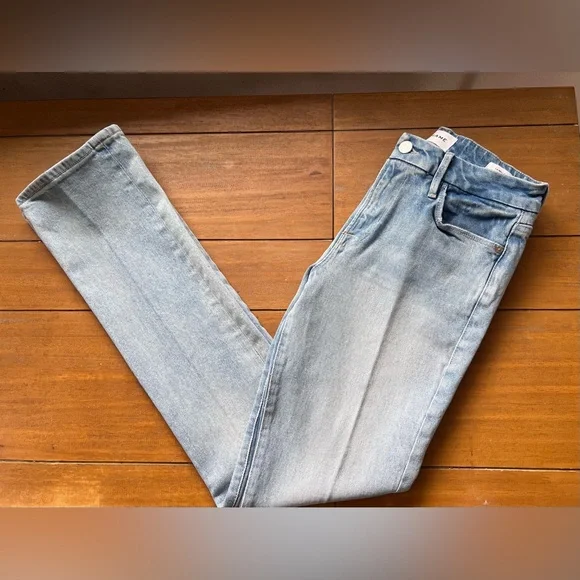 Frame Le Mini Boot in Kerwin Wash Mid Rise Light Wash NWOT Size 28 - Picture 7 of 16